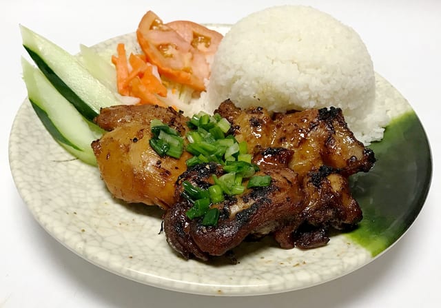 97. Com Ga Nuong.