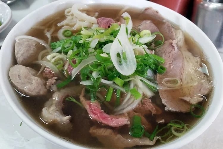 2. Dac Biet and Bo Vien Pho.