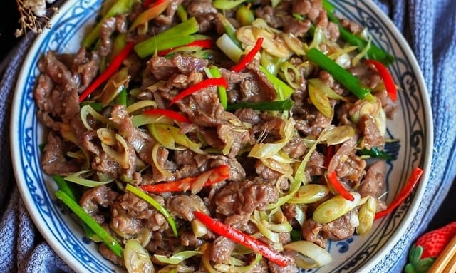 76. Bo Xao Sate.