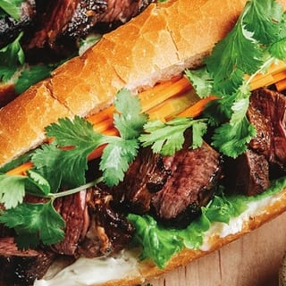 S 5. Banh Mi Bo Lu Lau