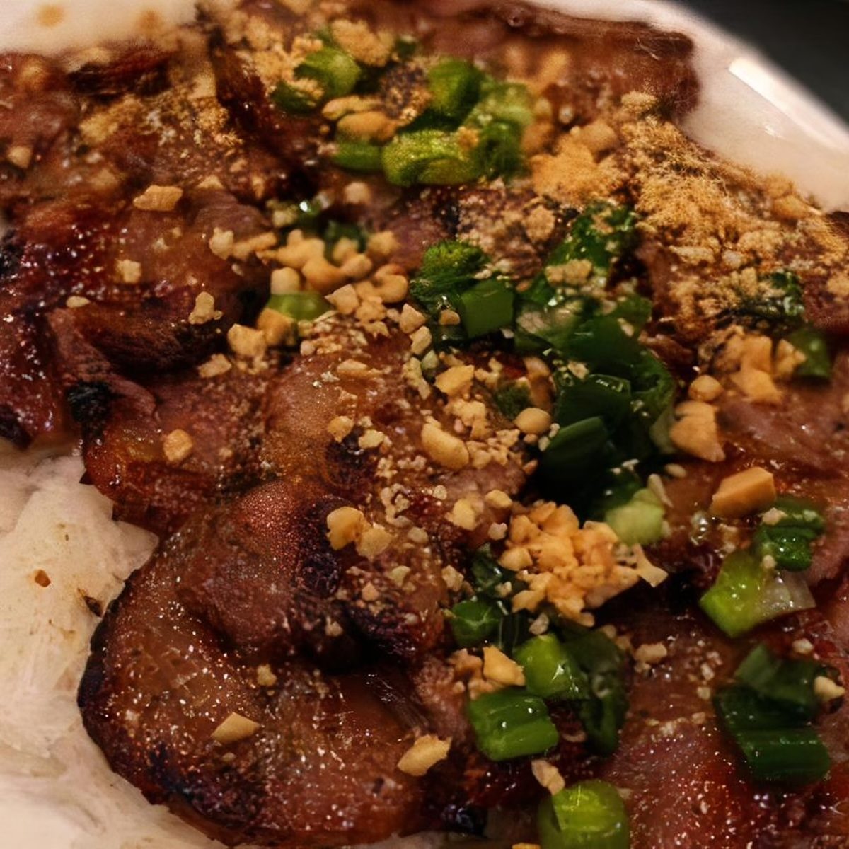 39. Banh Hoi Thit Heo Nuong.